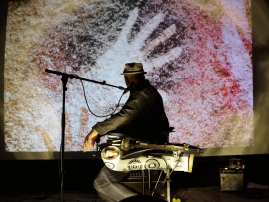 L'homme à la manivelle